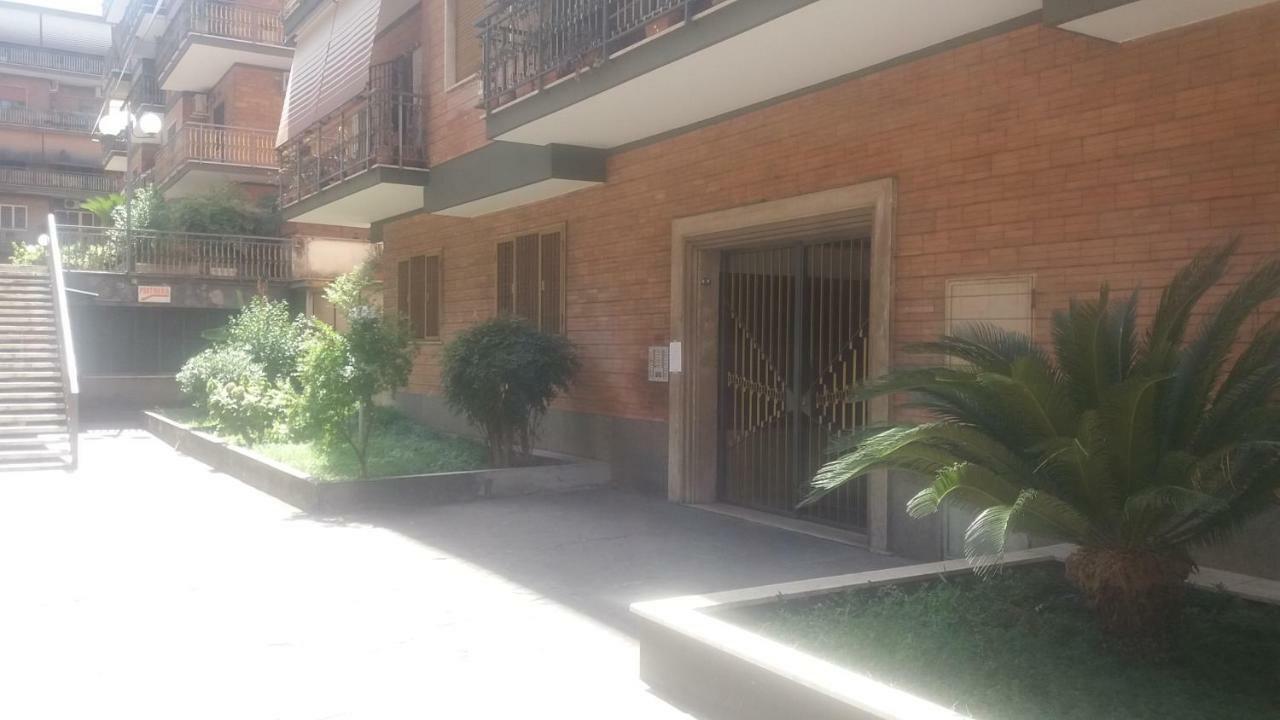 Domus Romae Bed & Breakfast Bagian luar foto